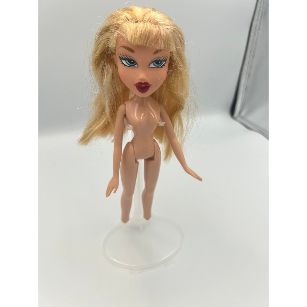 Bratz Independence Cloe